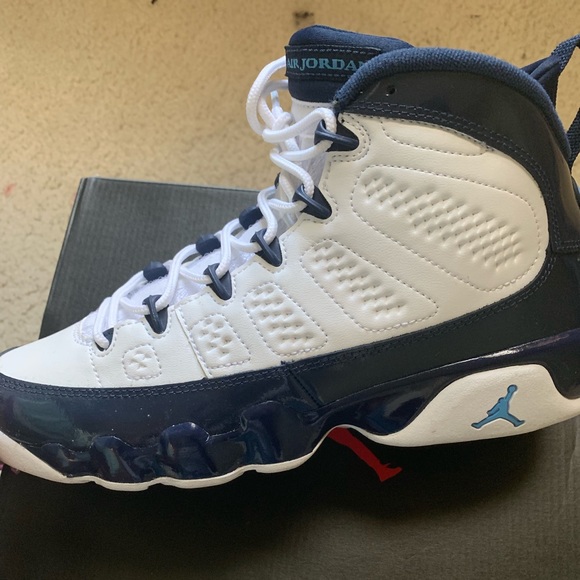 how to tell if jordan 9s are fake